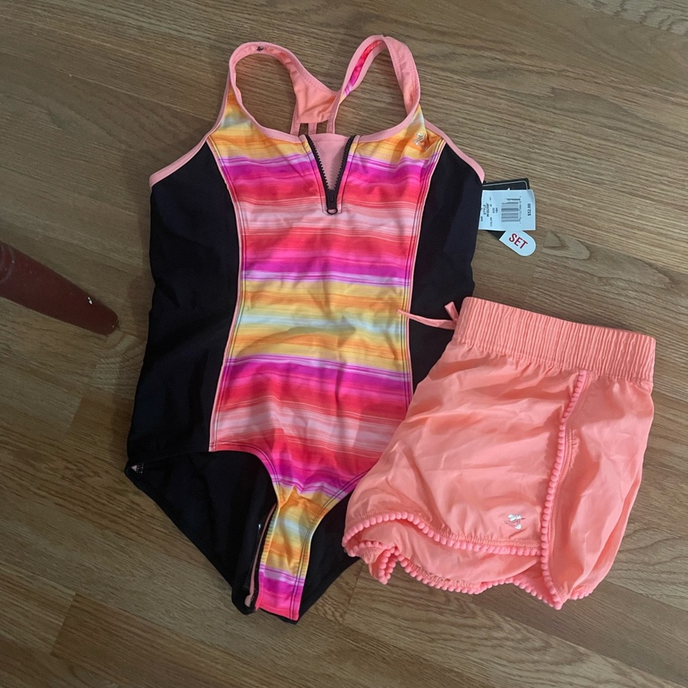 Girls swimsuit